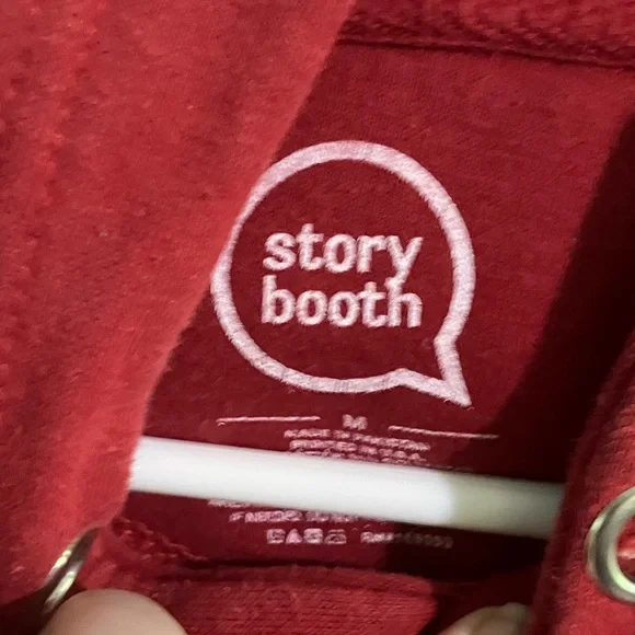 YouTuber Storybooth “Don’t be so Judgy” Red hoodie size Medium - Picture 4 of 4
